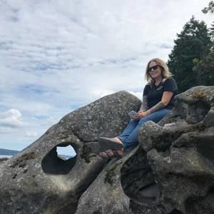 Meet your Posher, Samantha